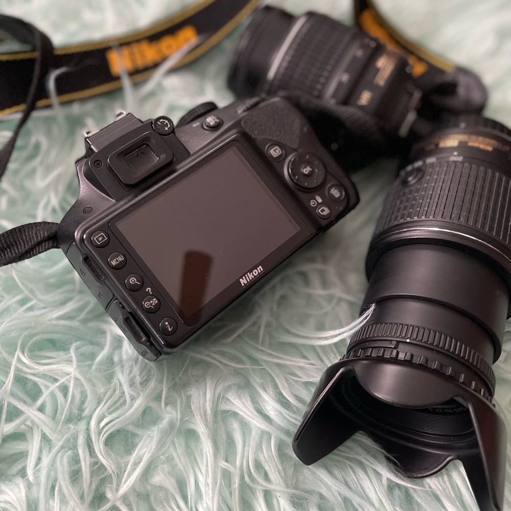 Nikon Camera - Picture 3 of 6
